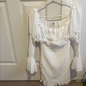 White Off-Shoulder Dress médium